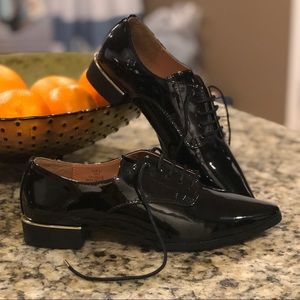 NEW H&M patent leather oxfords!